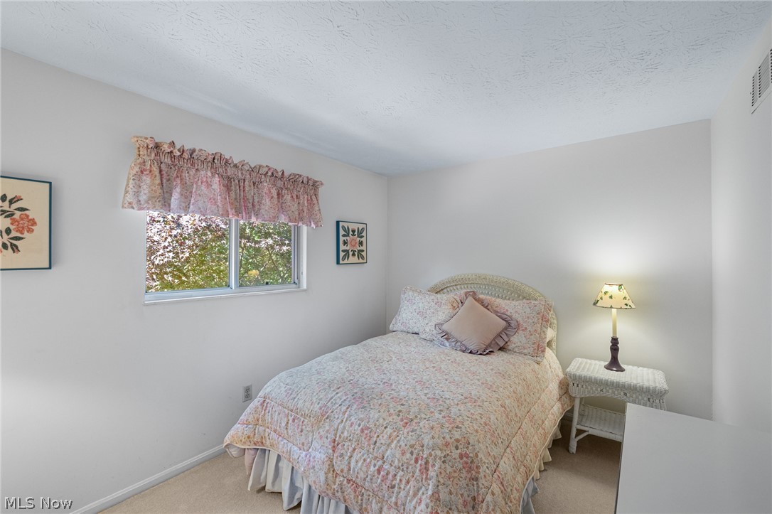 18204 Winchester Court Strongsville OH 44136