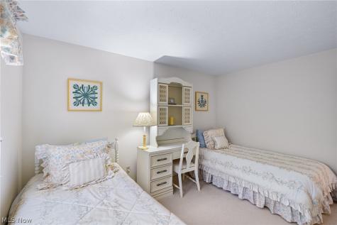 18204 Winchester Court Strongsville OH 44136