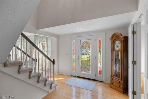 18204 Winchester Court Strongsville OH 44136