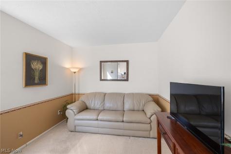 18204 Winchester Court Strongsville OH 44136