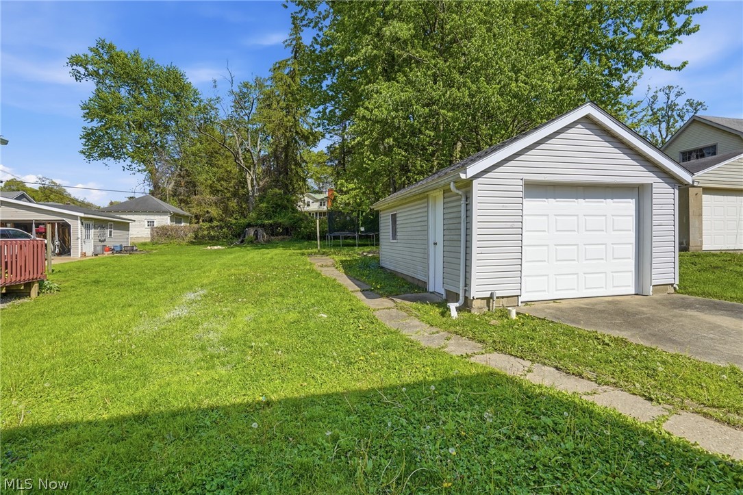 2326 Verneva Street Zanesville OH 43701