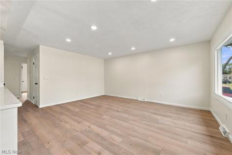 771 E 348th Street Eastlake OH 44095