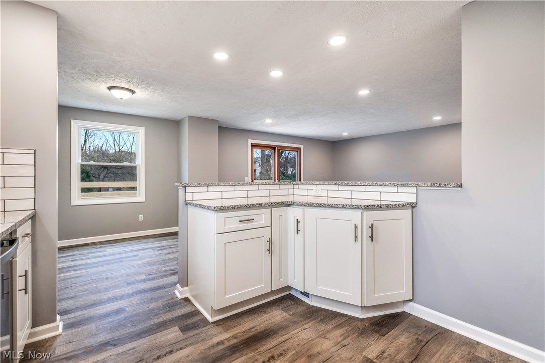 6518 Lorraine Avenue NW Massillon OH 44646