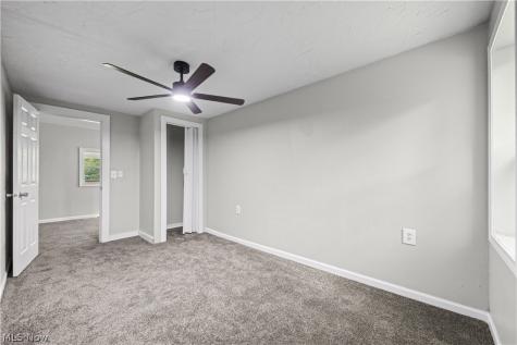 5519 N Freedom Street Ravenna OH 44266