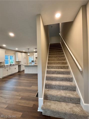 385 Thorn Way Doylestown OH 44230