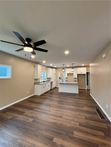 385 Thorn Way Doylestown OH 44230