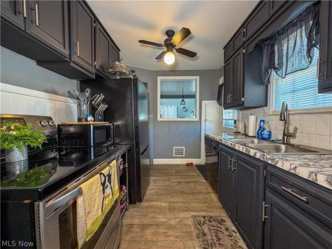 724 S Belle Vista Avenue Youngstown OH 44509