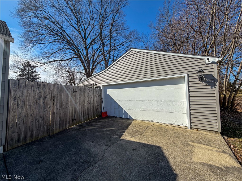 724 S Belle Vista Avenue Youngstown OH 44509