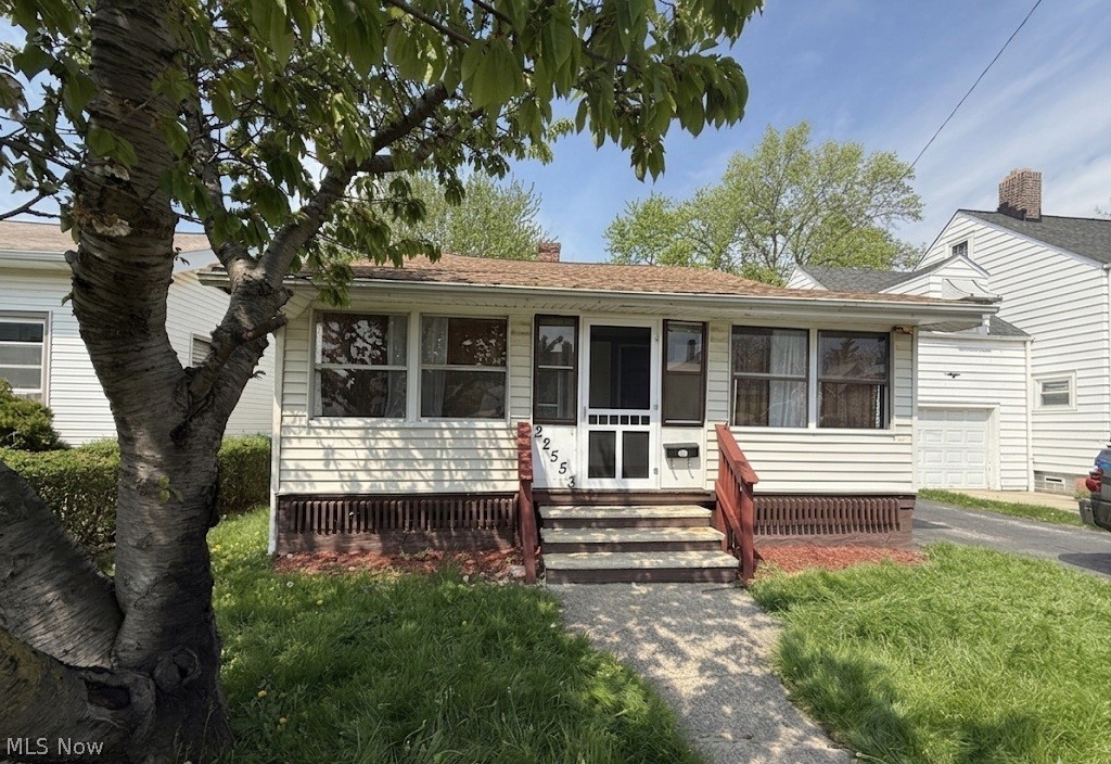 22553 Ivan Avenue Euclid OH 44123