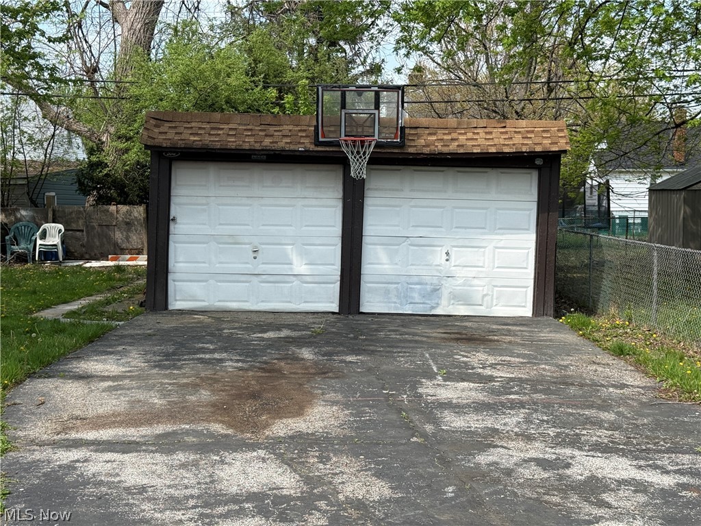 22553 Ivan Avenue Euclid OH 44123