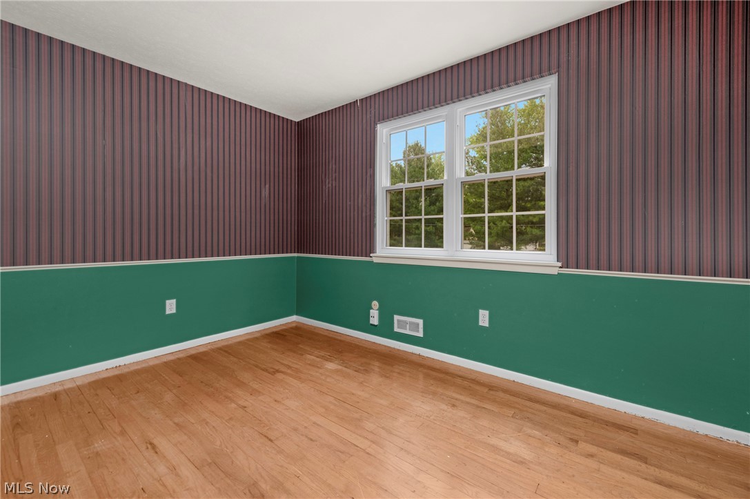 24237 Woodmere Drive North Olmsted OH 44070