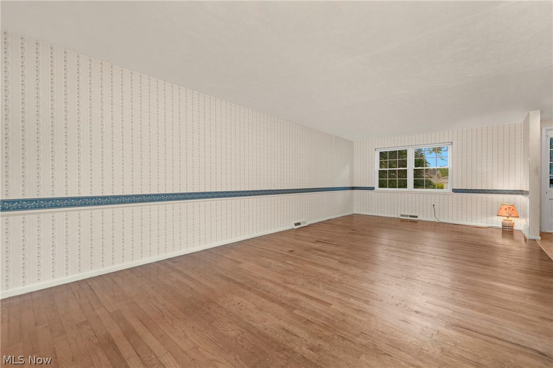 24237 Woodmere Drive North Olmsted OH 44070