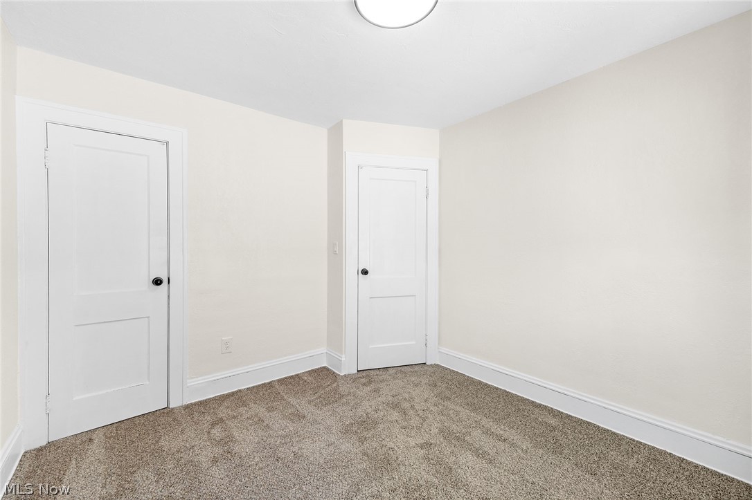 10421 Linnet Avenue Cleveland OH 44111