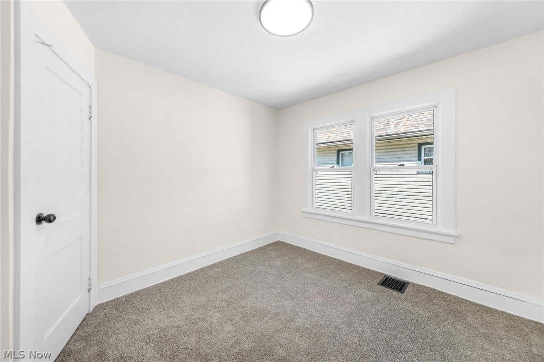 10421 Linnet Avenue Cleveland OH 44111