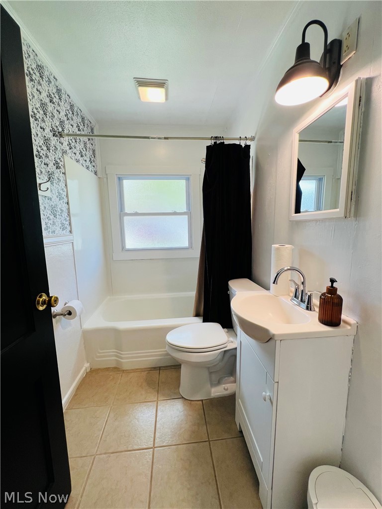 5854 Knollwood Drive Ashtabula OH 44004