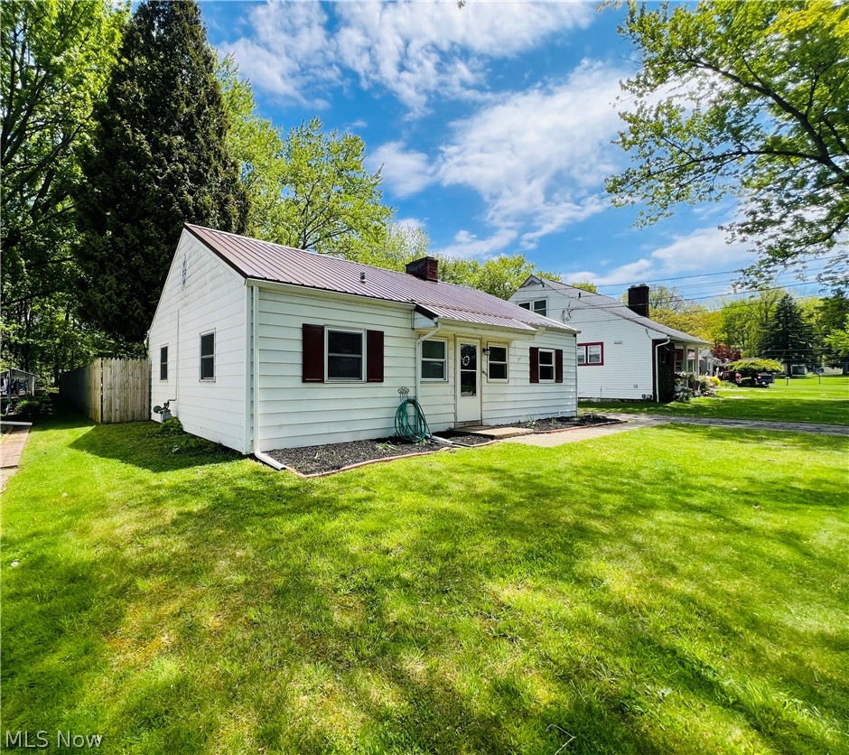 5854 Knollwood Drive Ashtabula OH 44004