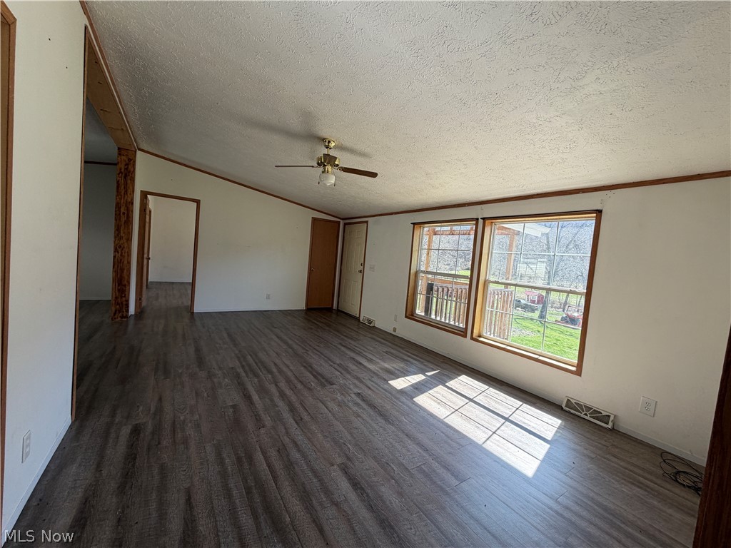 1285 Moody Hollow Road Blue Rock OH 43720