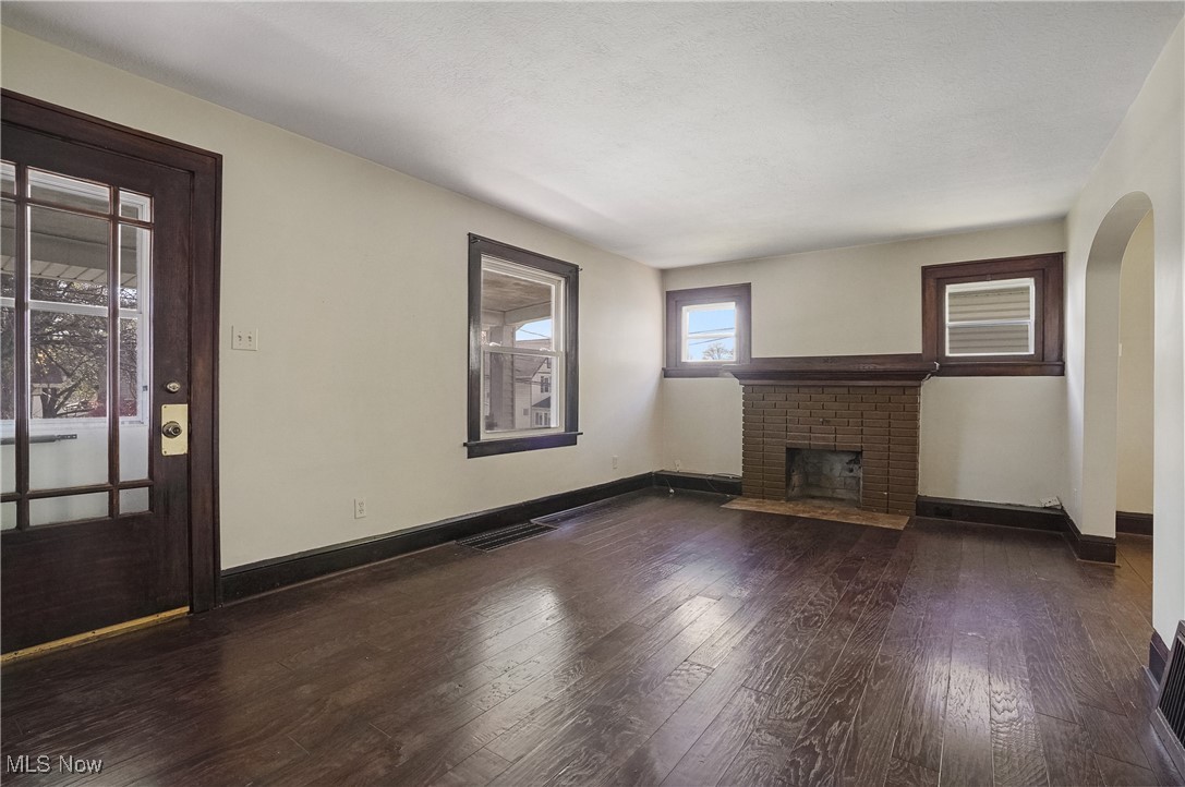 29 E Dartmore Avenue Akron OH 44301