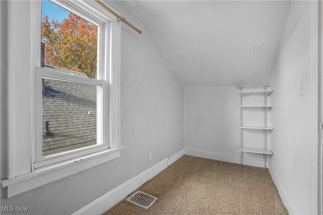 29 E Dartmore Avenue Akron OH 44301