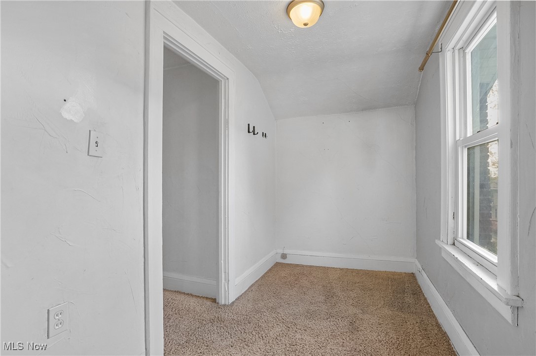 29 E Dartmore Avenue Akron OH 44301