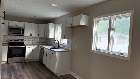310 Broad Street Wadsworth OH 44281