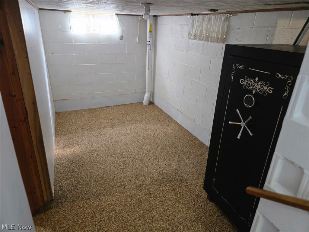 23015 Township Road 420 Road Coshocton OH 43812