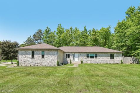 32383 S Burr Oak Drive Solon OH 44139