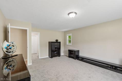 32383 S Burr Oak Drive Solon OH 44139