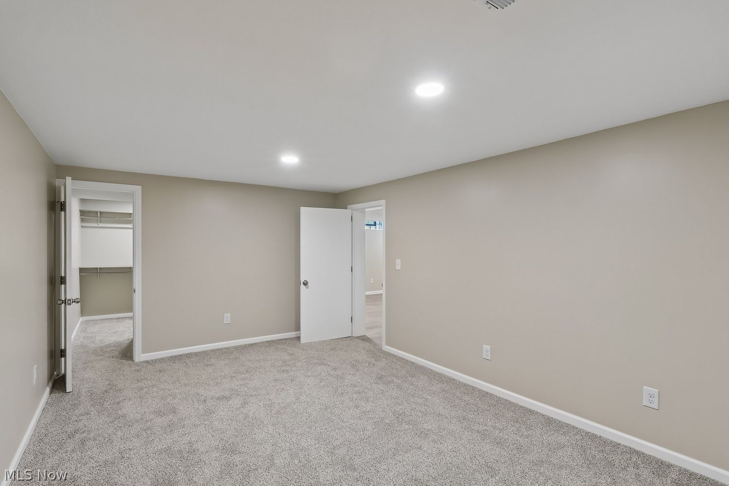 32383 S Burr Oak Drive Solon OH 44139