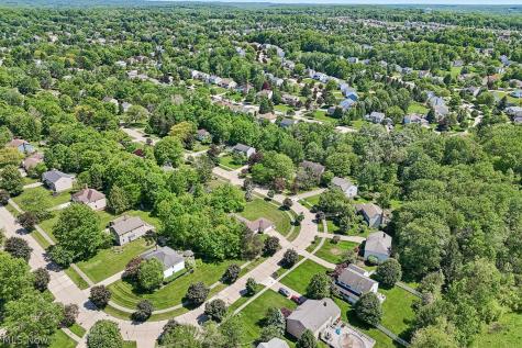 32383 S Burr Oak Drive Solon OH 44139