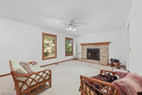 10175 Johnson Road North Benton OH 44449