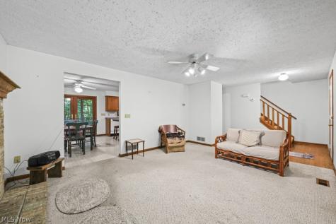 10175 Johnson Road North Benton OH 44449