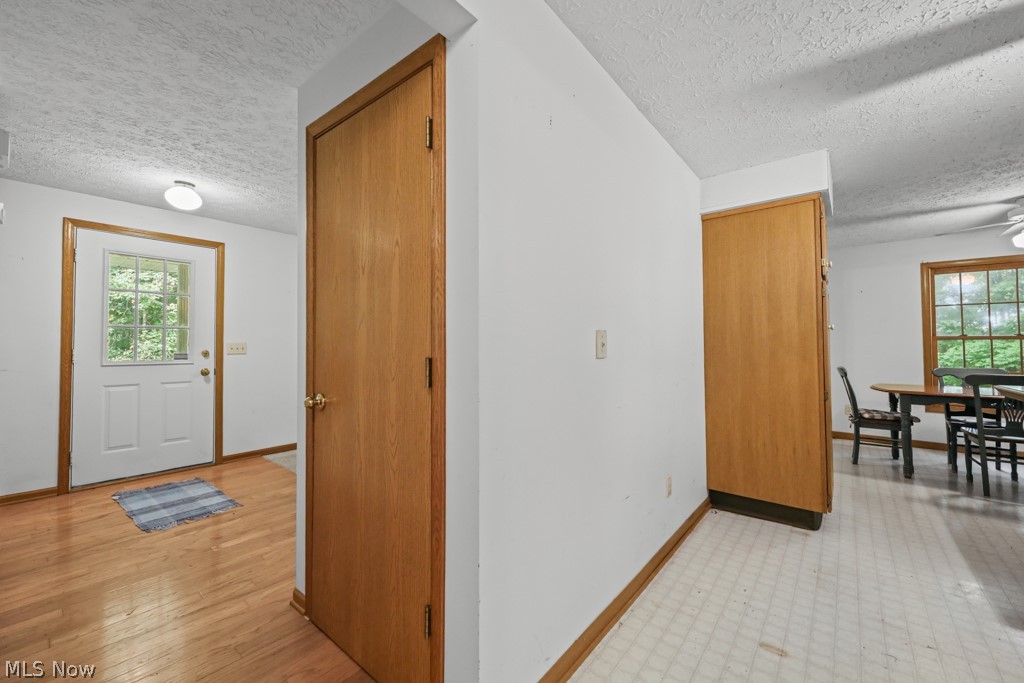 10175 Johnson Road North Benton OH 44449