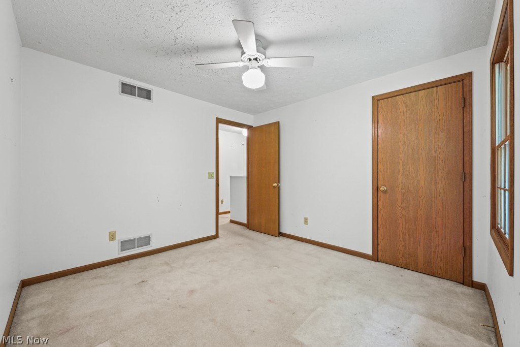 10175 Johnson Road North Benton OH 44449