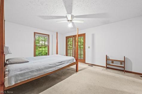 10175 Johnson Road North Benton OH 44449