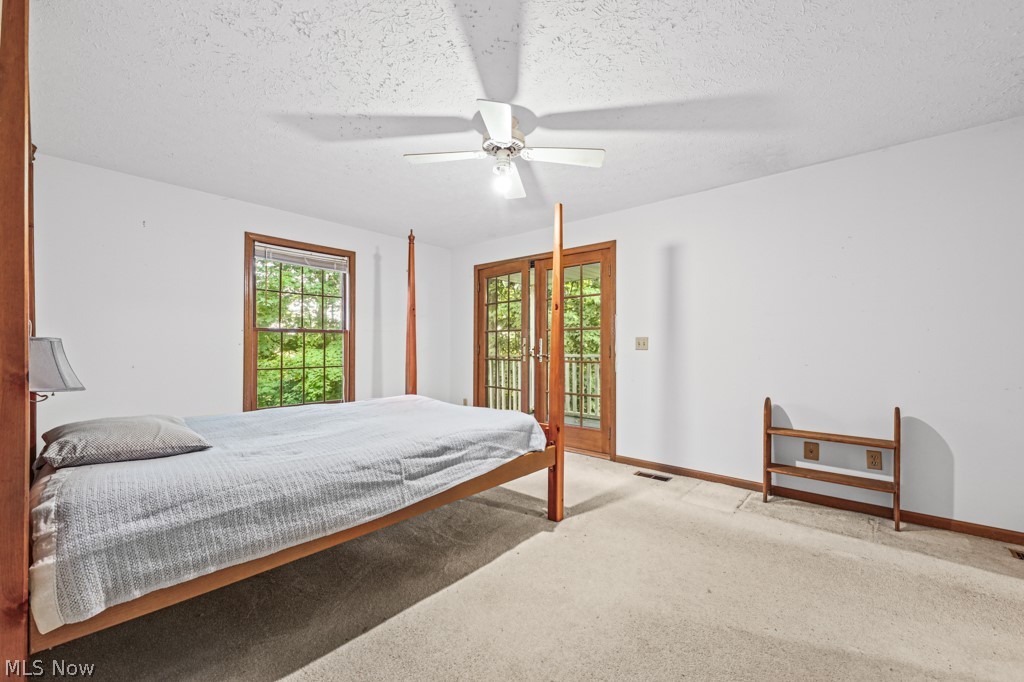 10175 Johnson Road North Benton OH 44449