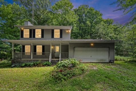 10175 Johnson Road North Benton OH 44449