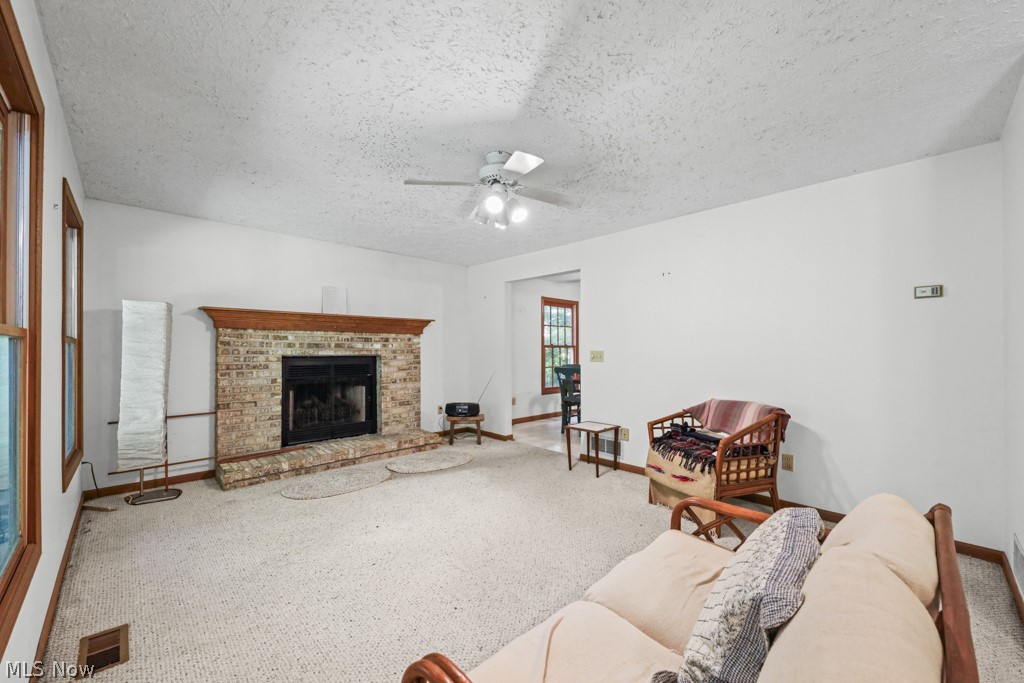 10175 Johnson Road North Benton OH 44449