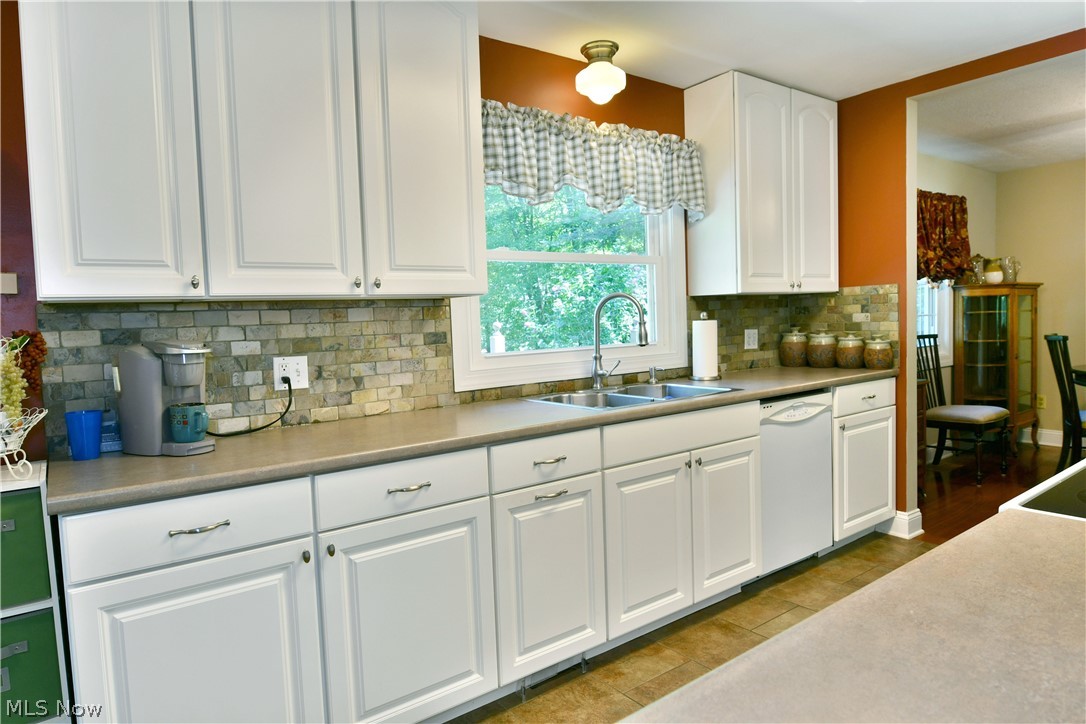 6103 Allyn Road Hiram OH 44234