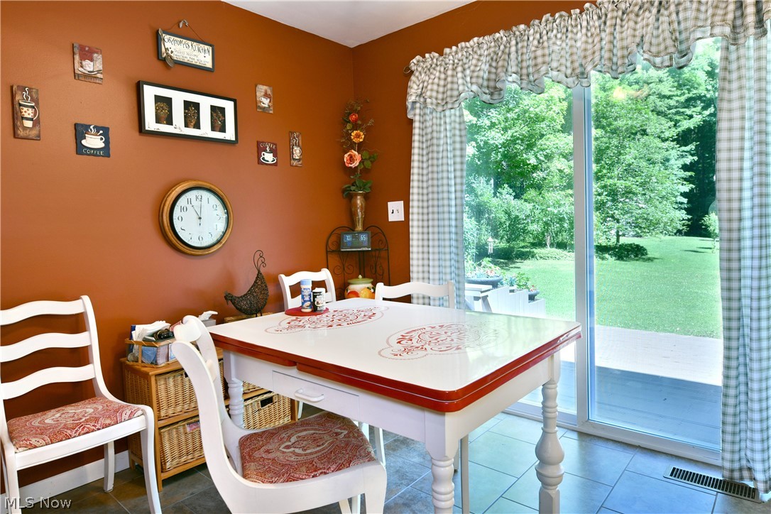 6103 Allyn Road Hiram OH 44234