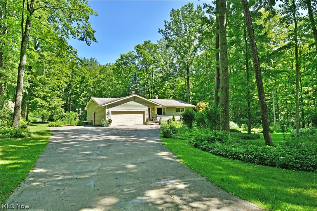 6103 Allyn Road Hiram OH 44234