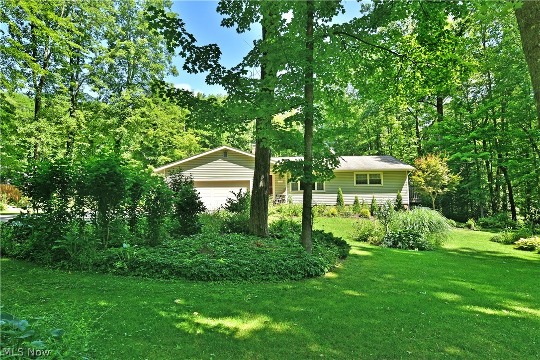 6103 Allyn Road Hiram OH 44234
