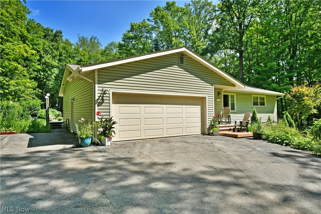 6103 Allyn Road Hiram OH 44234