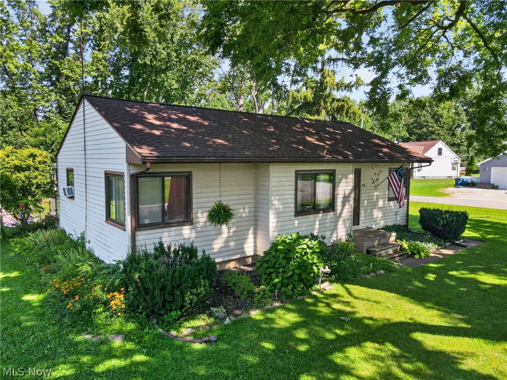306 Everett Street Grand River OH 44045
