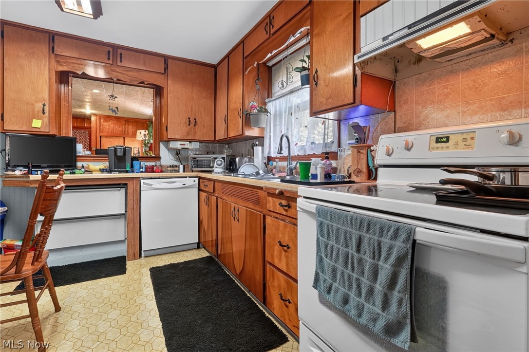 306 Everett Street Grand River OH 44045