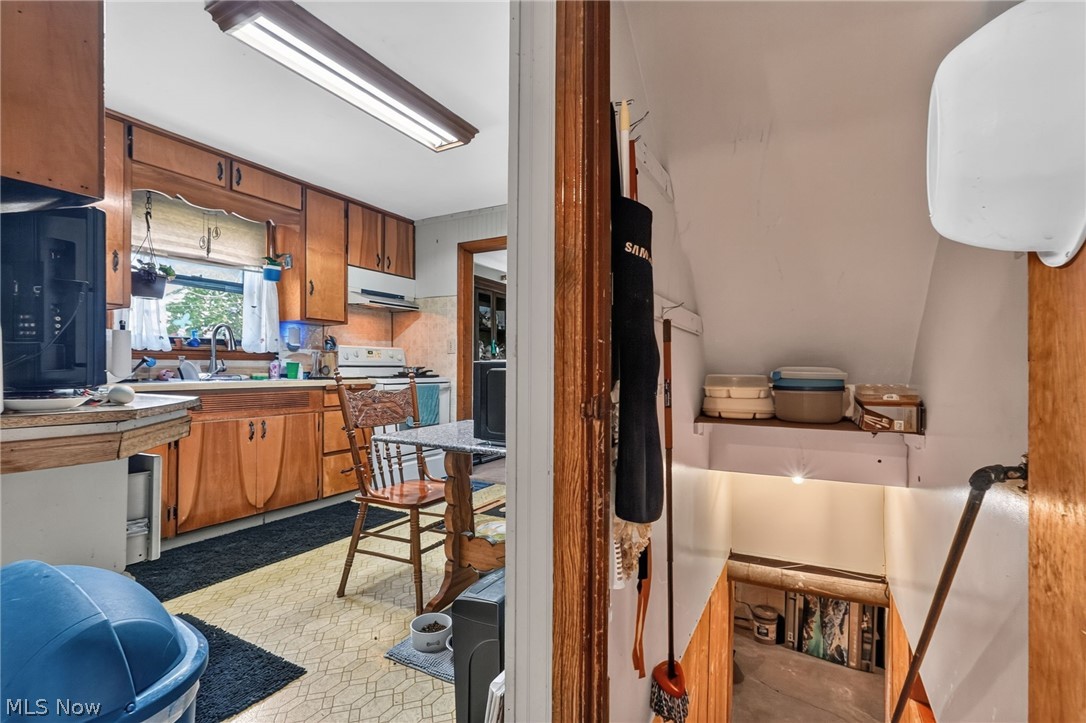 306 Everett Street Grand River OH 44045