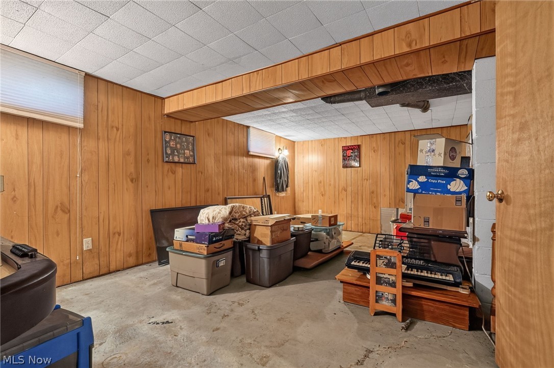 306 Everett Street Grand River OH 44045