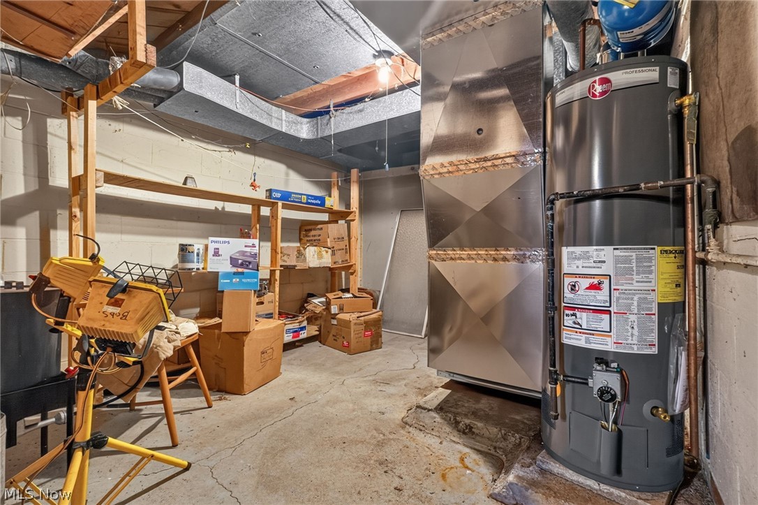 306 Everett Street Grand River OH 44045