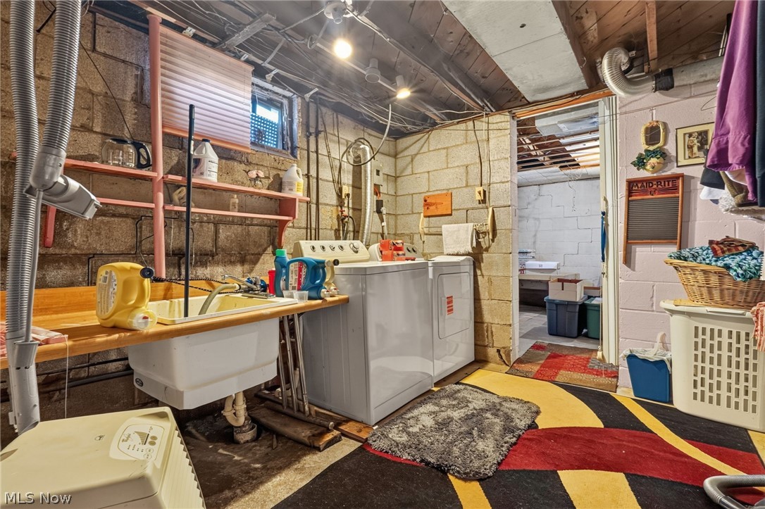 306 Everett Street Grand River OH 44045