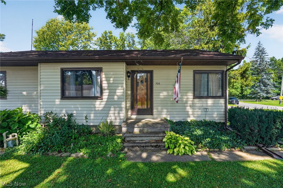 306 Everett Street Grand River OH 44045